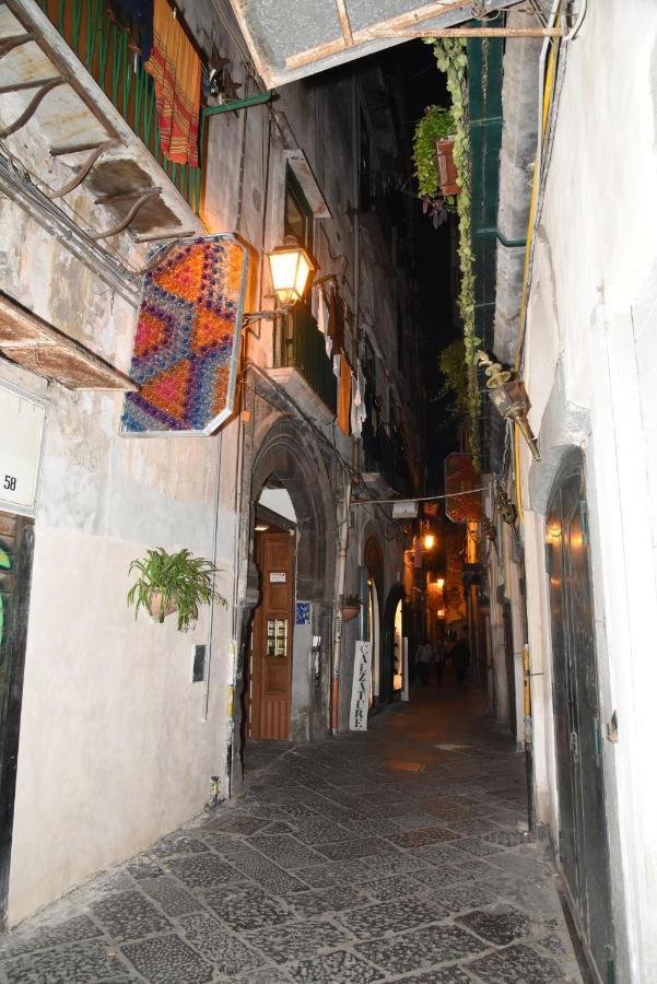 Casa Masuccio Apartment ซาแลร์โน ภายนอก รูปภาพ