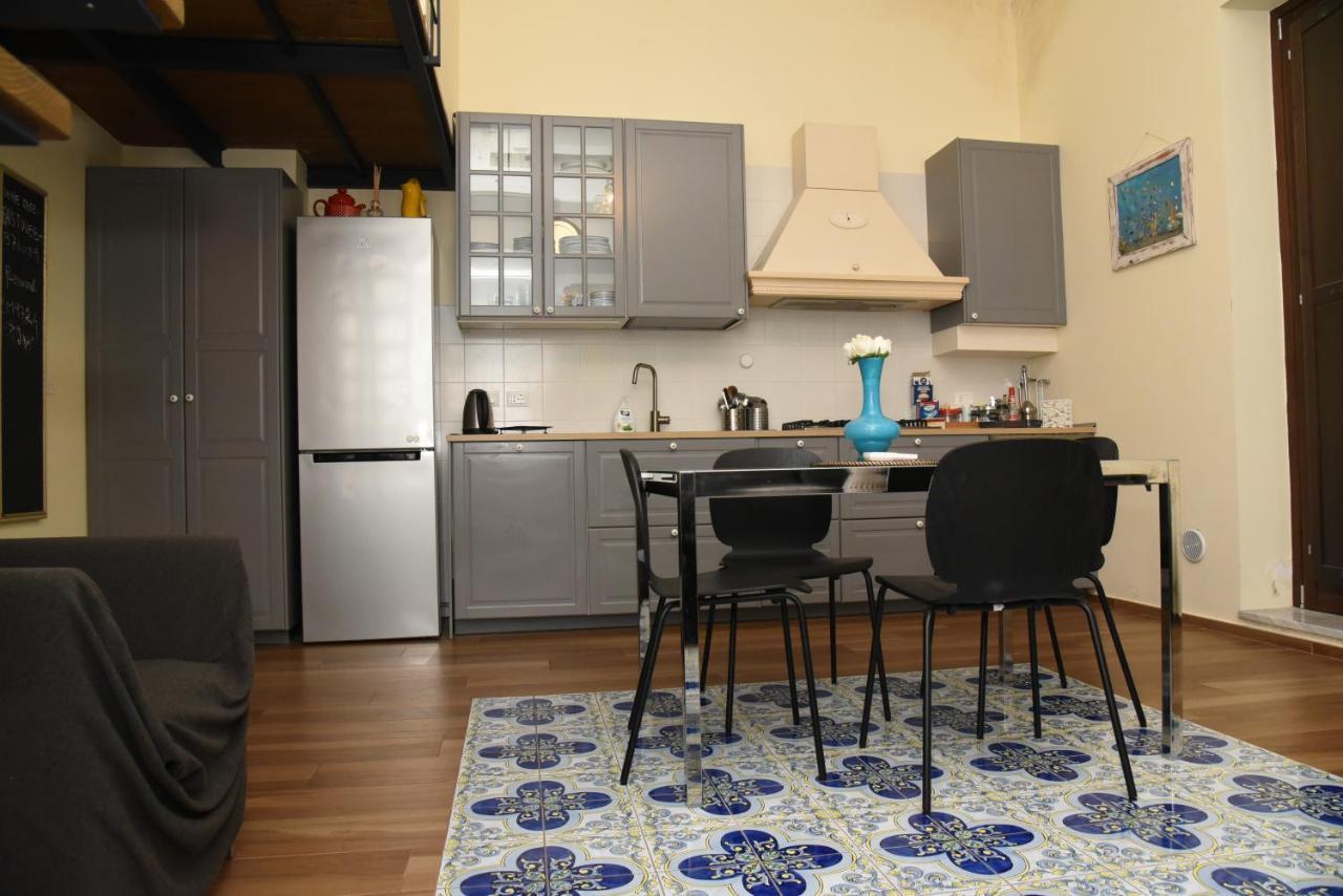 Casa Masuccio Apartment ซาแลร์โน ภายนอก รูปภาพ