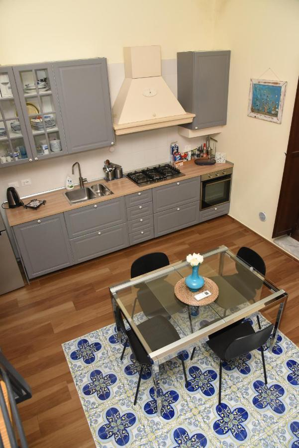Casa Masuccio Apartment ซาแลร์โน ภายนอก รูปภาพ